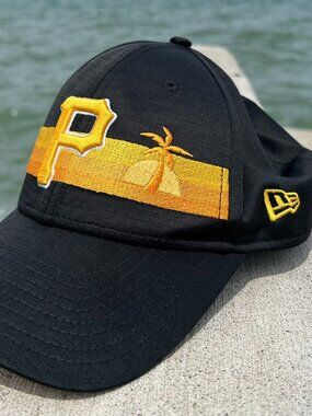New Era Pittsburg Pirates Spring Training MLB Baseball Hat Sz M/L 39Thirty